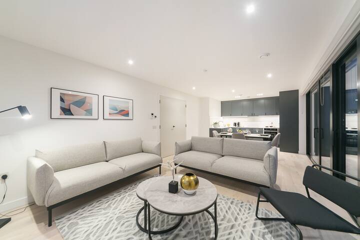 Primrose Hill 2 Bed Skyline Penthouse