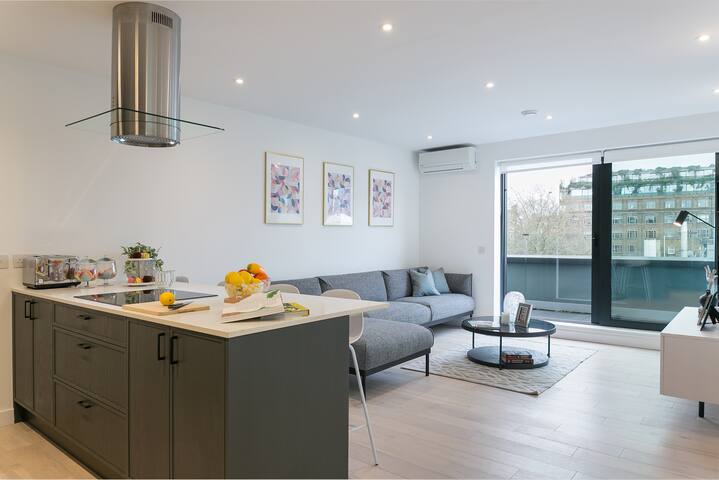 Huge and Beautiful Spacious 3 Bed Flat in Camden gallery image 4