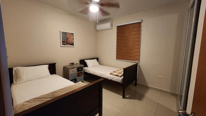 غرفة النوم 1