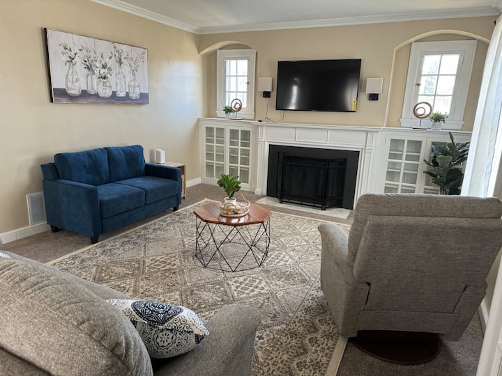 Big Family Home - Danville, IL