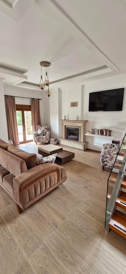 Popular Airbnb listing: Villa Bianca in Köyceğiz