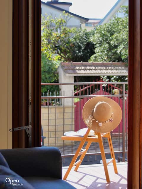 Nora Beach Home: a step away from the sea!