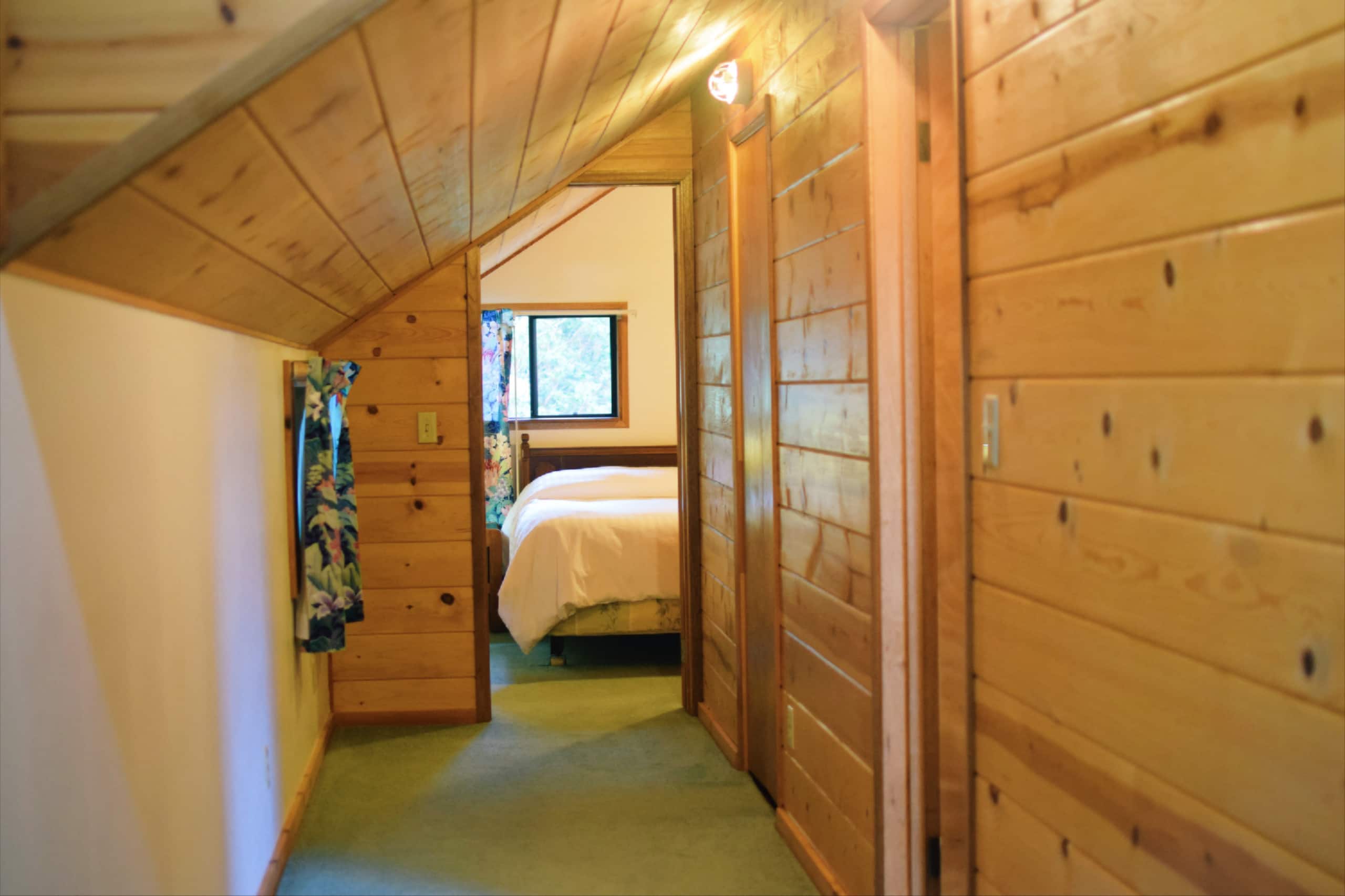 Home in Volcano · ★4.64 · 1 bedroom · 2 beds · 1 shared bath - Image 7