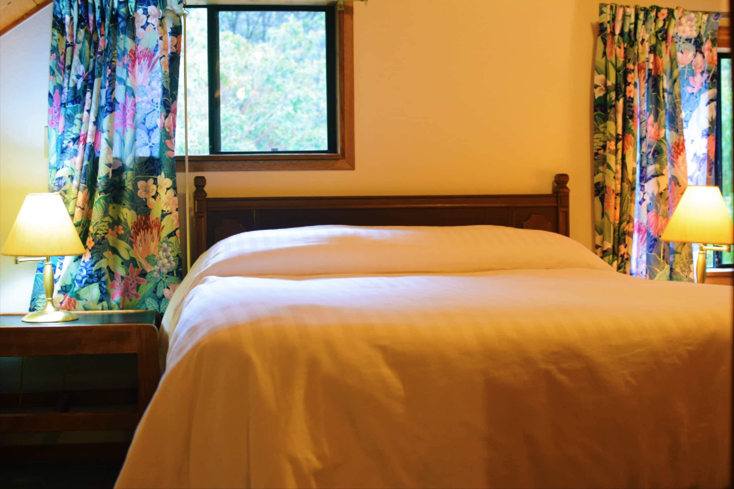 Home in Volcano · ★4.64 · 1 bedroom · 2 beds · 1 shared bath - Image 6