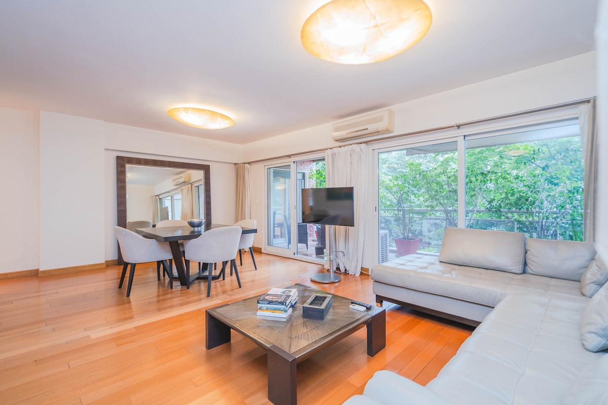 Top performing Airbnb: Beautiful and Safe apartment in Puerto Madero! in Puerto Madero