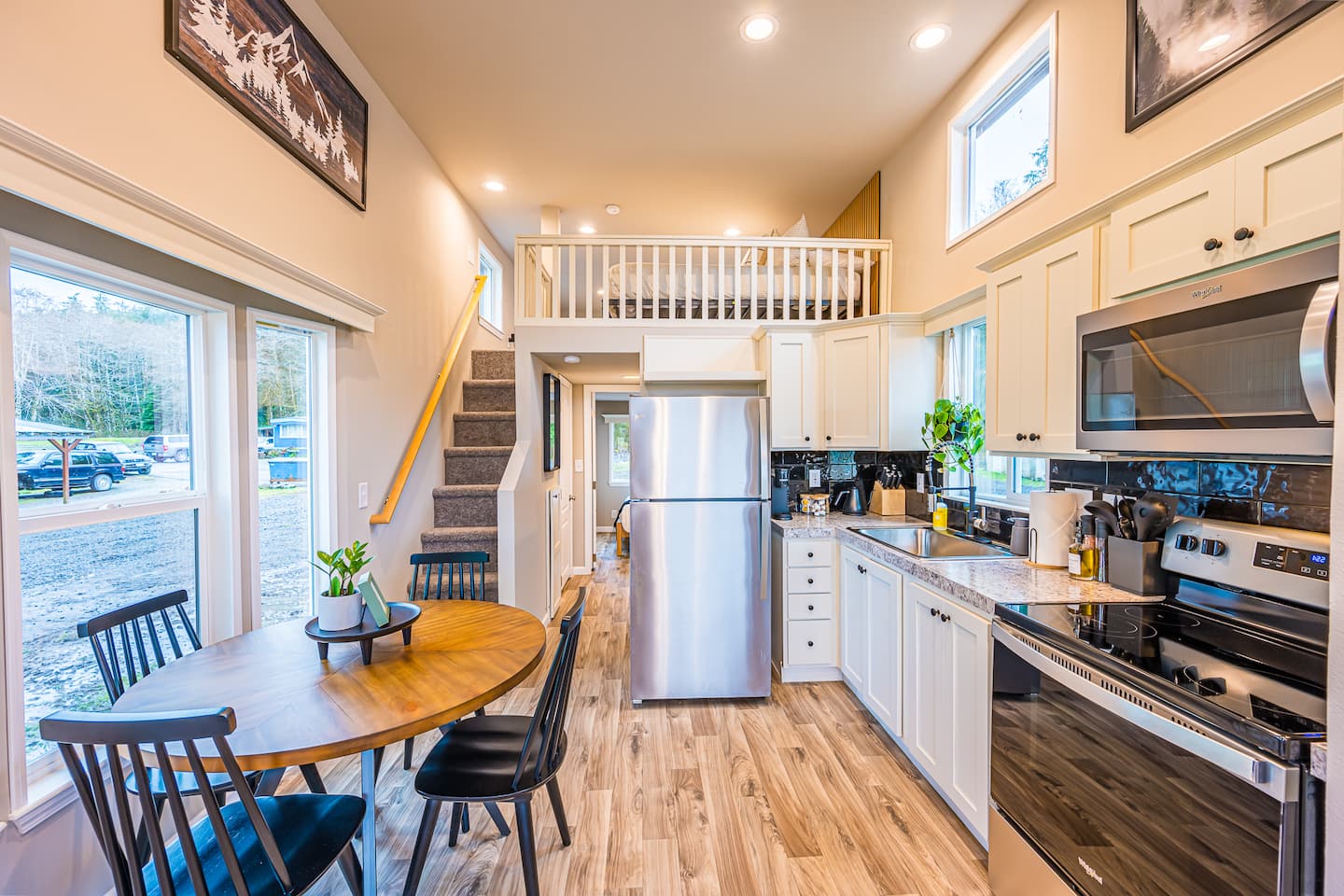 Rainforest Tiny Home Retreat: Rustic Modern photo 4
