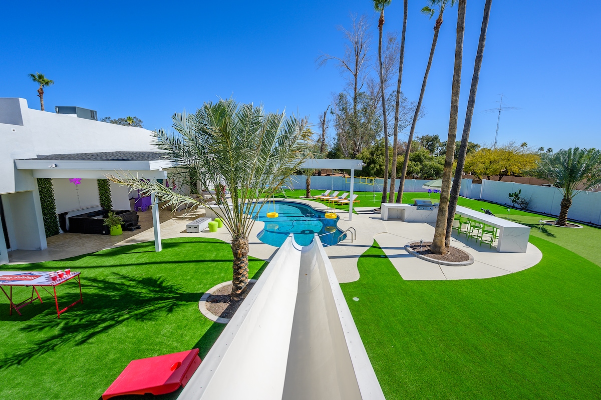 Martinis&Bikinis* Location/Heated Pool/Jcuzzi! - Houses for Rent