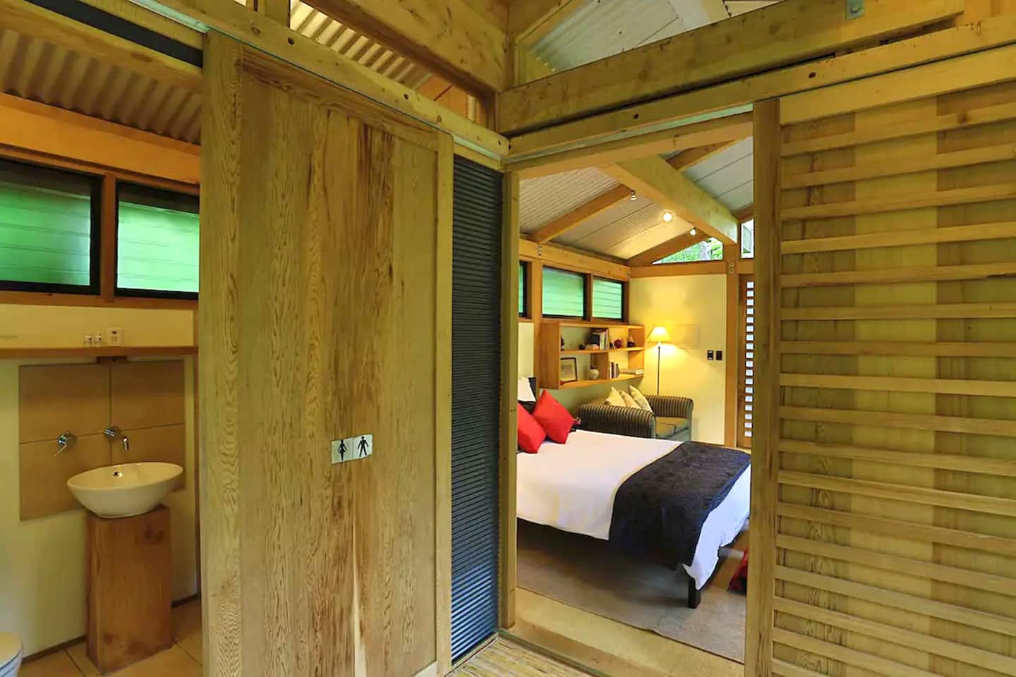 Kauri Forest Chalet 4