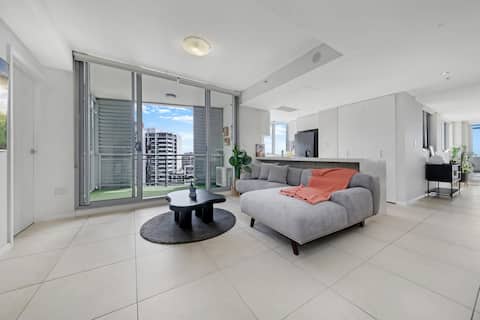 Unique Penthouse Experience with Spectacular View!