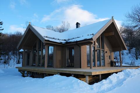 Whispering Pines Lodge
