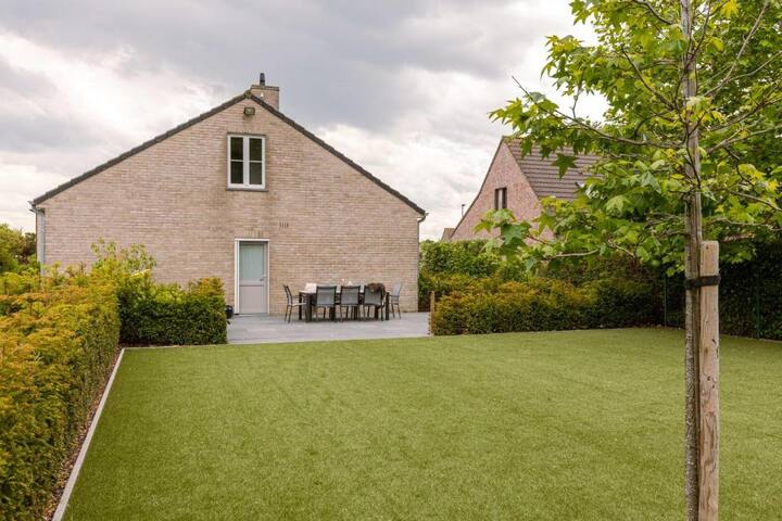 Ostend Studio managed Airbnb listing 1