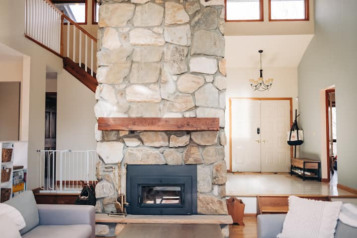 A Serene Upstate Mountain House - New Paltz, NY