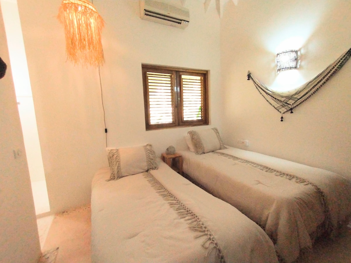 საძინებელი 2