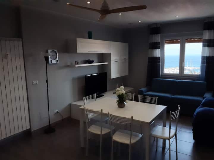 Panorama Unico + Garage | Relax A Porto Maurizio - Imperia