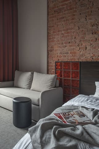Resume apartments managed Airbnb listing 1