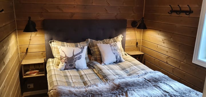 Dobbeltseng 150 cm i 1. etasje