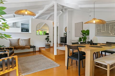 Huia Haven-Peaceful Retreat near Lake and Town