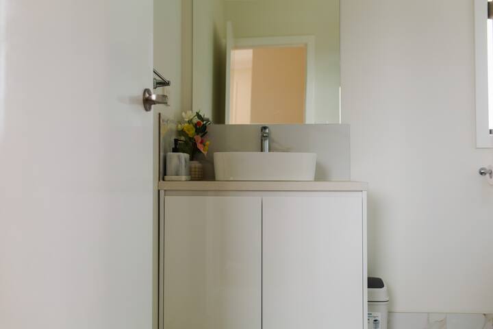 2 New townhome gallery image 5