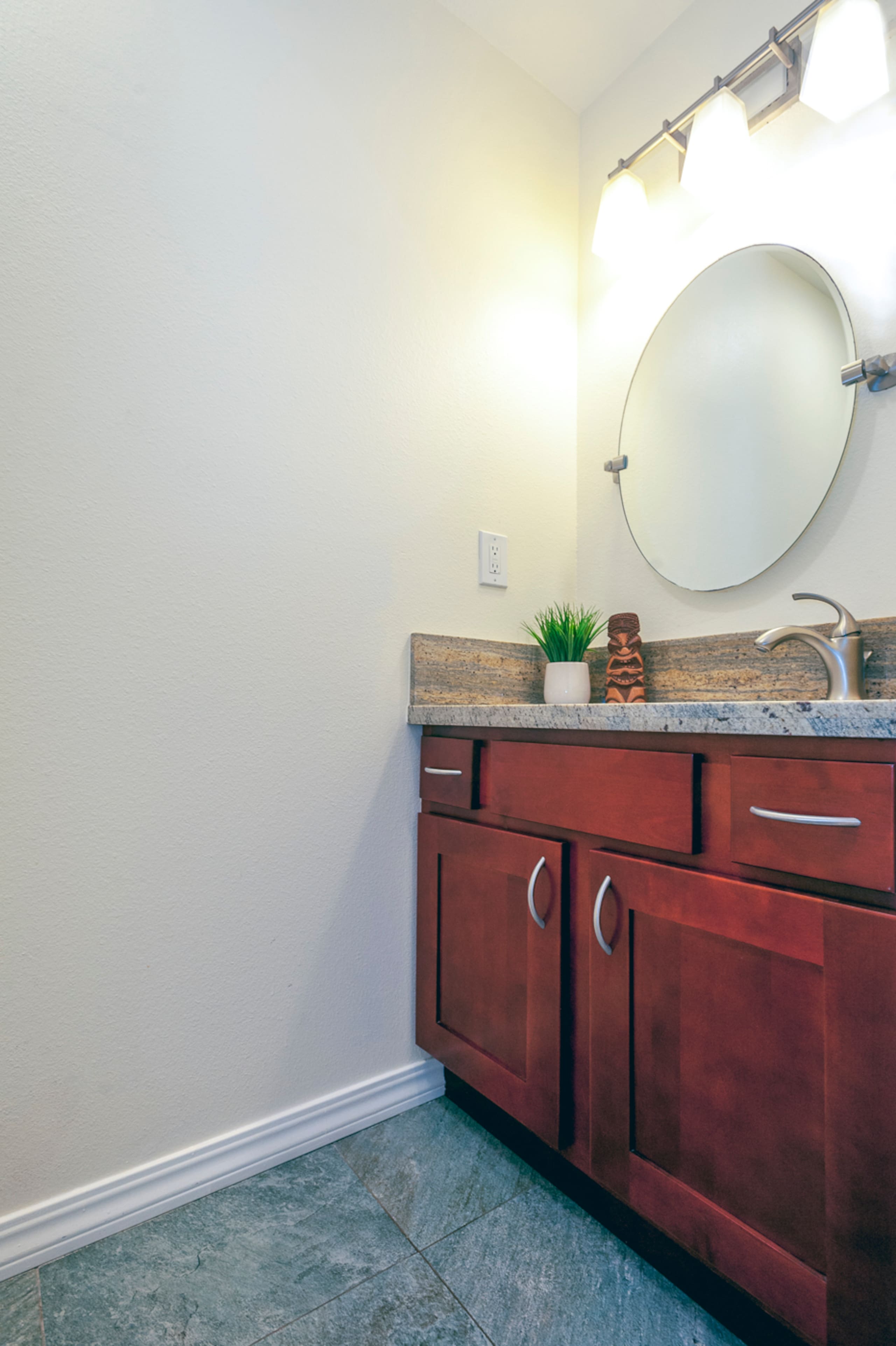 Condo in Kapaa · ★4.91 · 2 bedrooms · 2 beds · 1.5 shared baths - Image 16