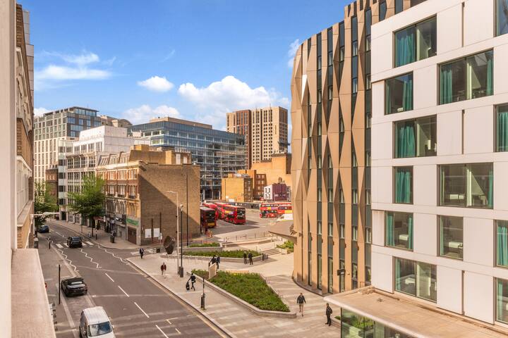 Stay Kula Tower Bridge – Classic Two Bedroom gallery image 5