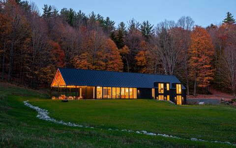 Hilltop Hideaway in Woodstock