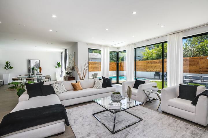 The Modern Serenity Retreat gallery image 5