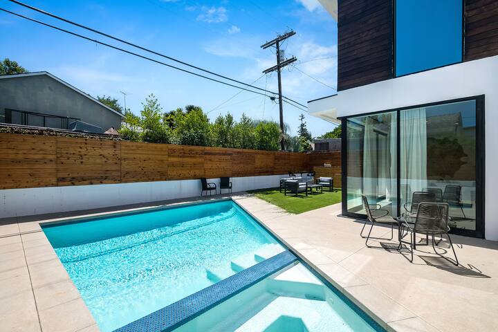 The Modern Serenity Retreat gallery image 2