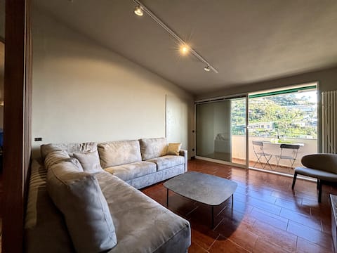 Popular Airbnb listing: Terrace with sea view Orizzonte Gentile in Riomaggiore