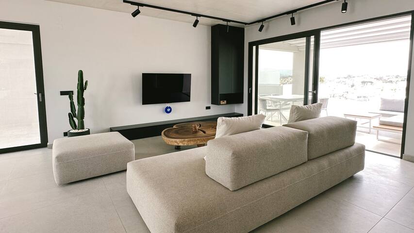 OLO Luxury Penthouse by 8essentially gallery image 2