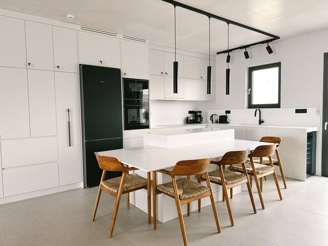 OLO Luxury Penthouse by 8essentially gallery image 4