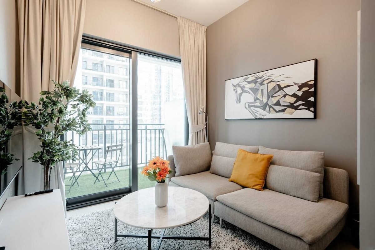 Top performing Airbnb: Cute Cozy 1 BR Apartment At Business Bay Dubai in Business Bay