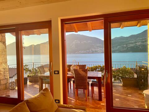 Live la Dolce Vita!
Your Lake Garda deluxe getaway