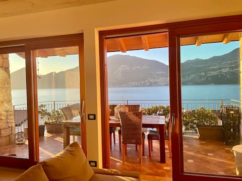 Live la Dolce Vita!
Your Lake Garda deluxe getaway