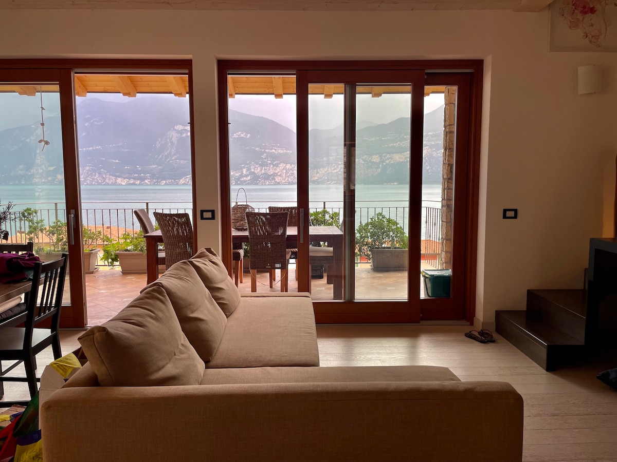 მისაღები სივრცე