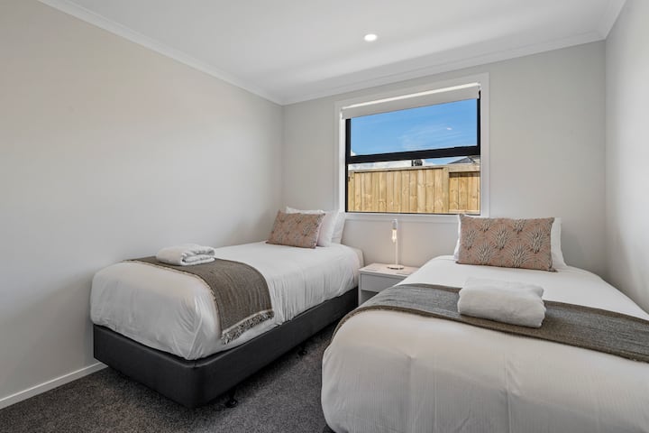 Schlafzimmer 4: 2 x King-Size-Einzelzimmer