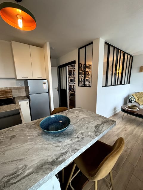 Charming Accommodation in Chatou Center
