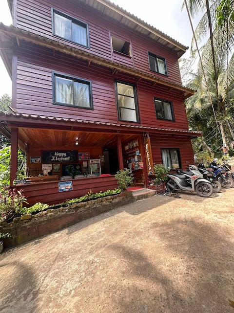 AC Double Room at Happy Elephant Koh Rong Island
