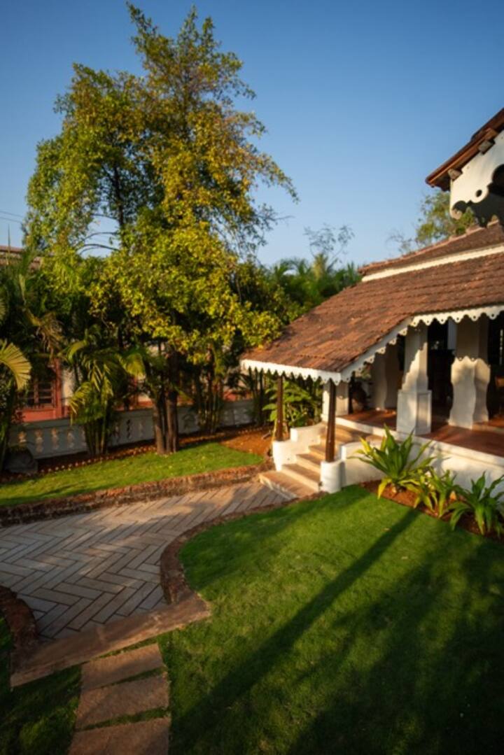 Exterior image 10