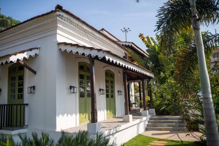 Exterior image 11