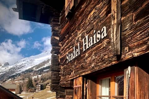 Romantic house (80 m²) in the Valais mountains