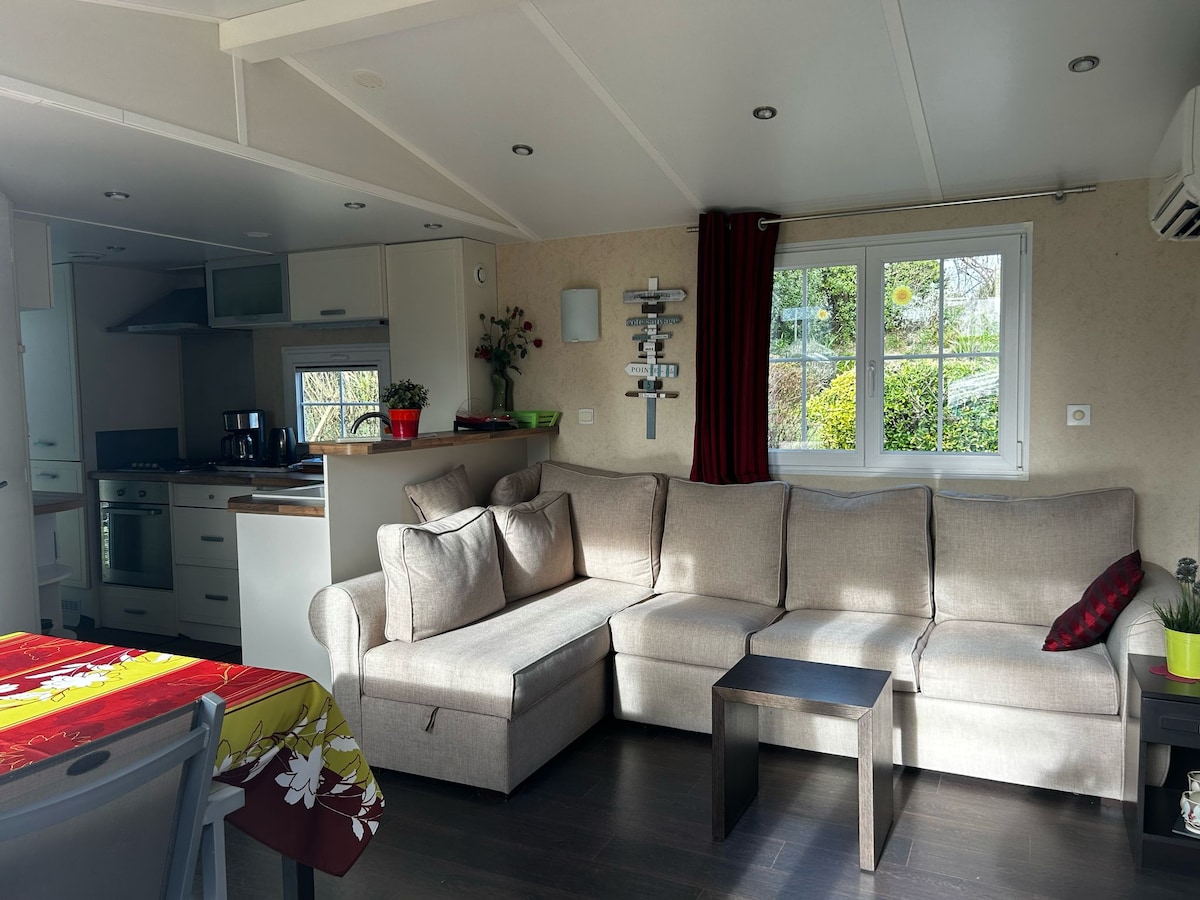 Airbnb performant: Bungalow 50 m from the sea à Plouescat