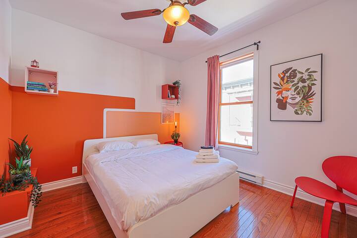 Two Floor Sleeps 18 w/ Huge Terrace gallery image 5