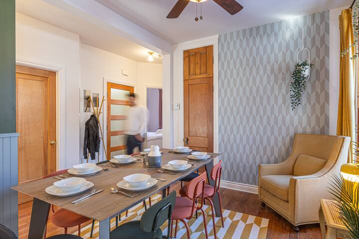 Two Floor Sleeps 18 w/ Huge Terrace gallery image 2