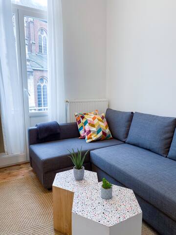 Cozy Apartment in porte de Hal gallery image 2
