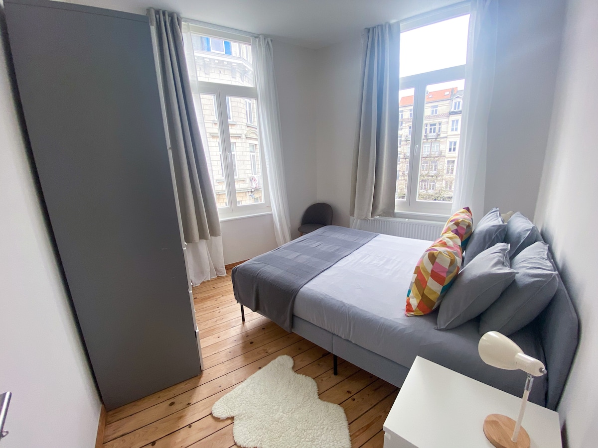 საძინებელი 1