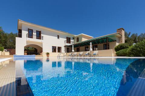 Aphrodite Hills Rentals - 5 Bedroom Superior Villa