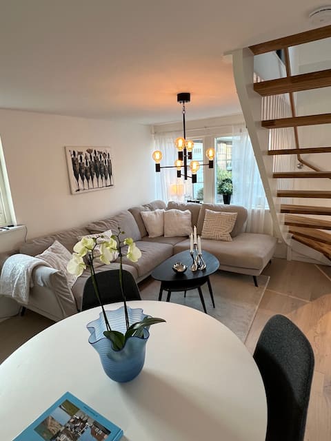 Top Airbnb: Newly built guest house near F-bo Horse Show, swimming and golf in Vellinge