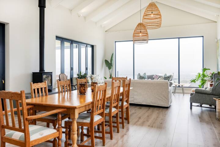 The Lookout – 4 bedrooms gallery image 3