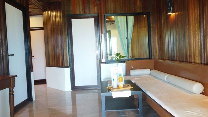 Sunrise Chalet (Deluxe Room) - Marang