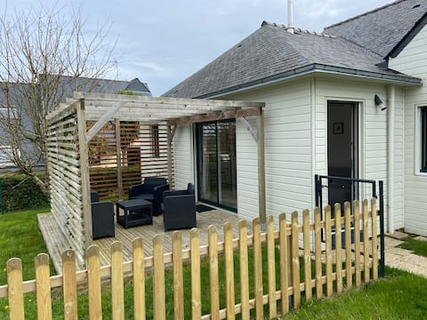 Hosted by Pascale and Lionel